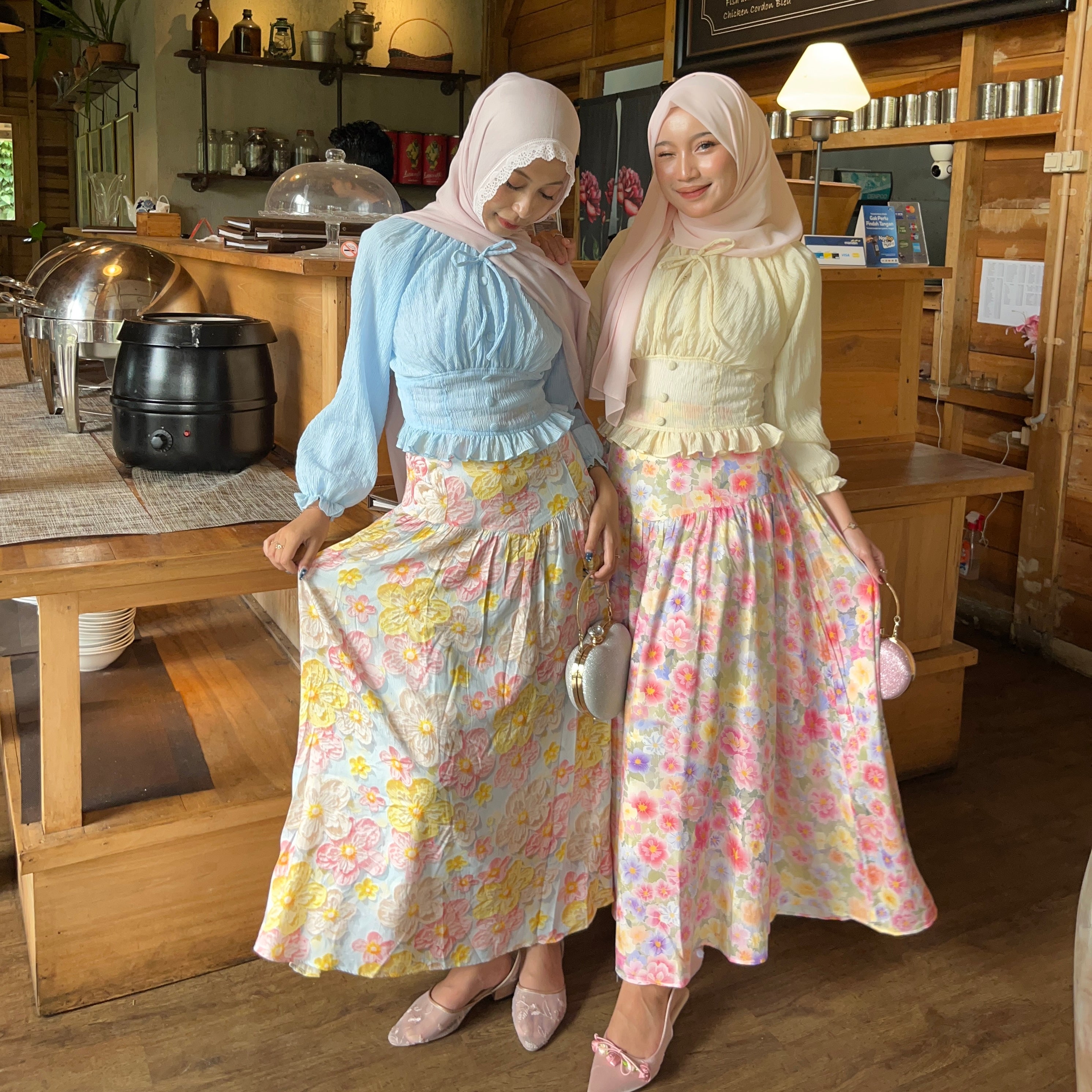 AURORAE SHIRRED BLOUSE